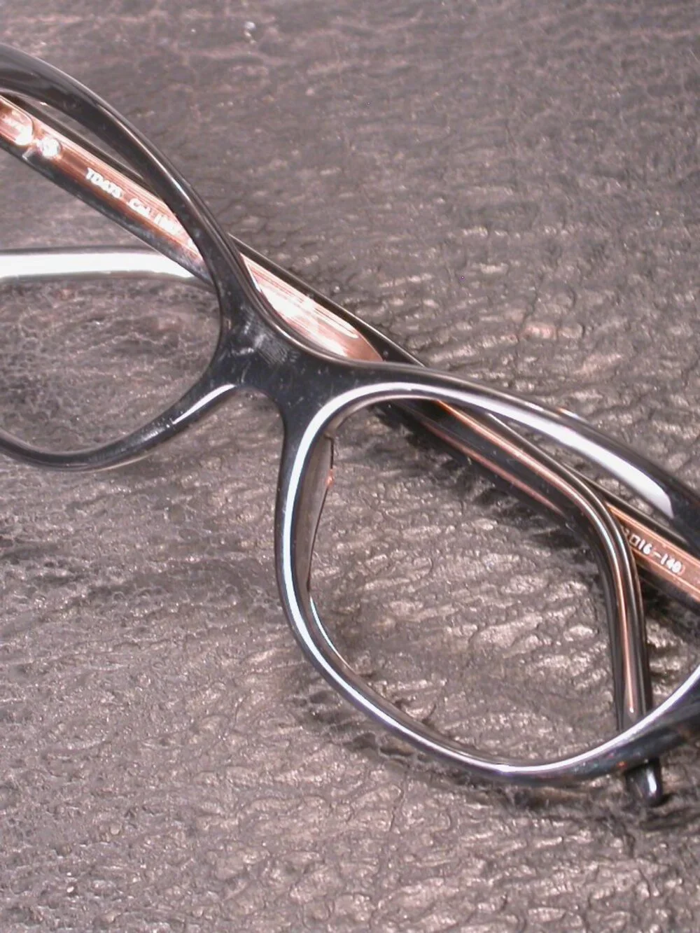 Tom Davies Dark Tortoise Stripe Hand Made Eyeglasses Frames TD675